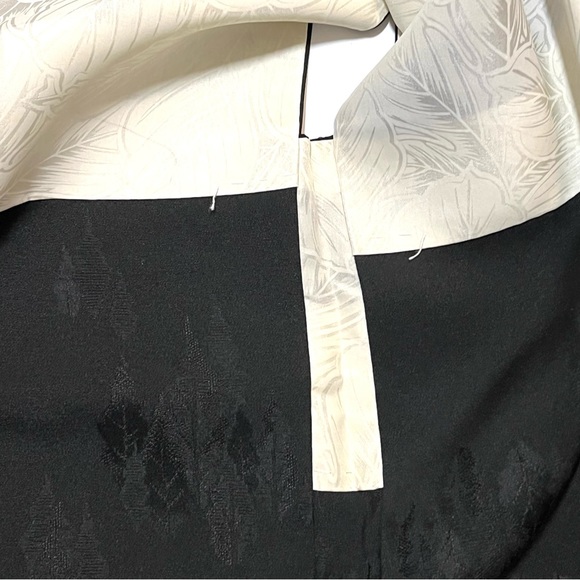 Vintage Silk Kimono - Picture 16 of 16